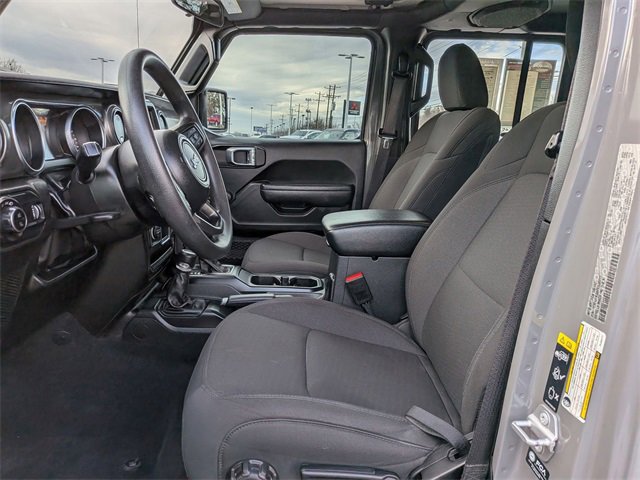 Used 2023 Jeep Gladiator Sport image 13