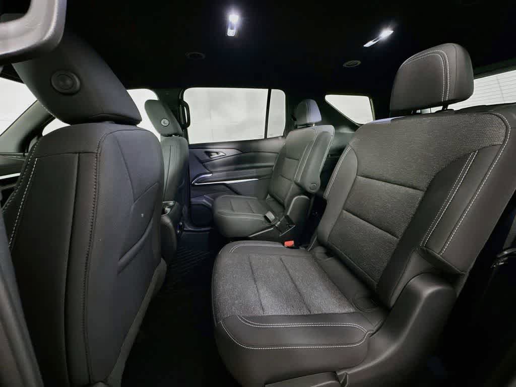 Used 2024 Chevrolet Traverse LT AWD/4WD image 14