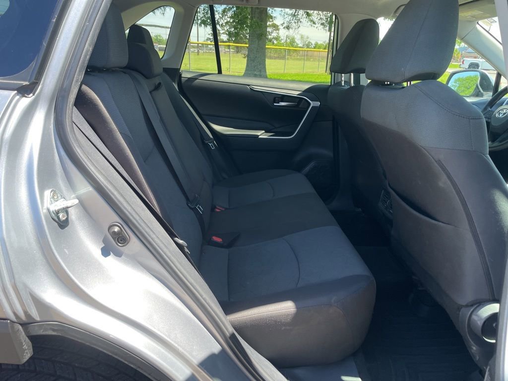 Used 2023 Toyota RAV4 XLE image 17