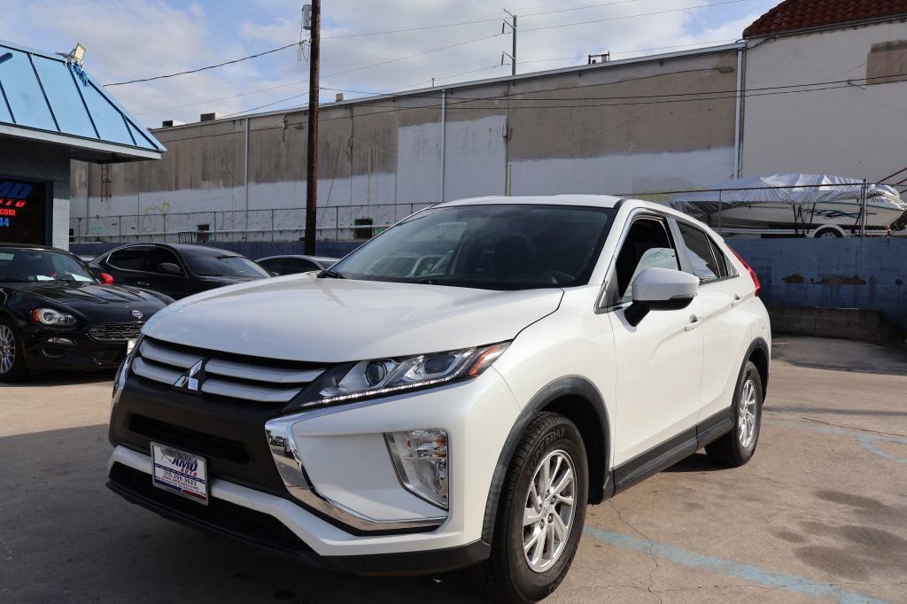 Used 2019 Mitsubishi Eclipse Cross ES FWD image 3