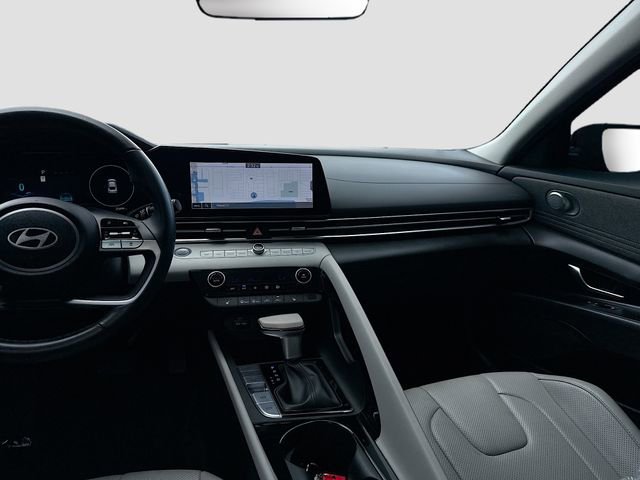 Used 2024 Hyundai Elantra Limited image 23