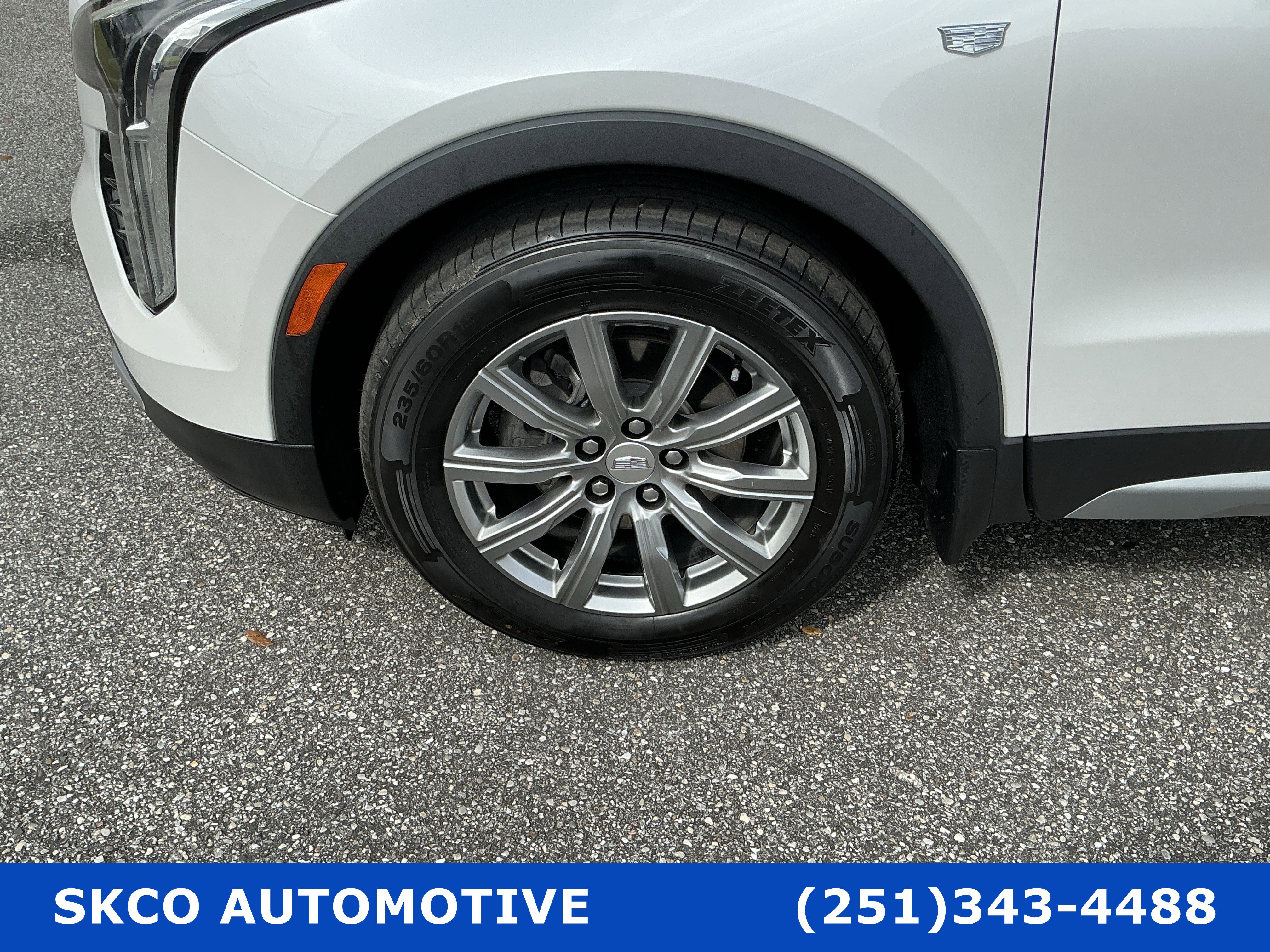 Used 2020 Cadillac XT4 Premium Luxury w/ Driver Awareness Package image 9