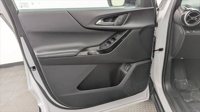 Used 2025 Chevrolet Equinox LT w/ Convenience Package II FWD image 13