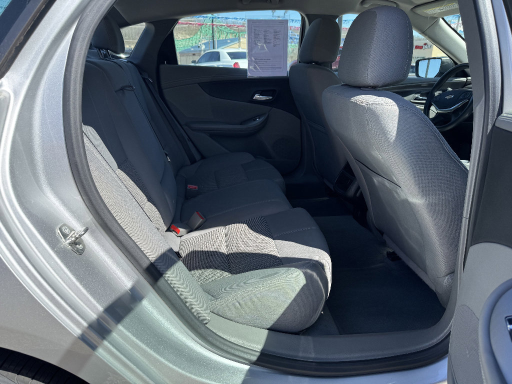 Used 2017 Chevrolet Impala LS image 14
