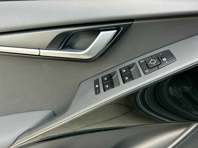 Used 2023 Kia Niro Wind FWD image 11