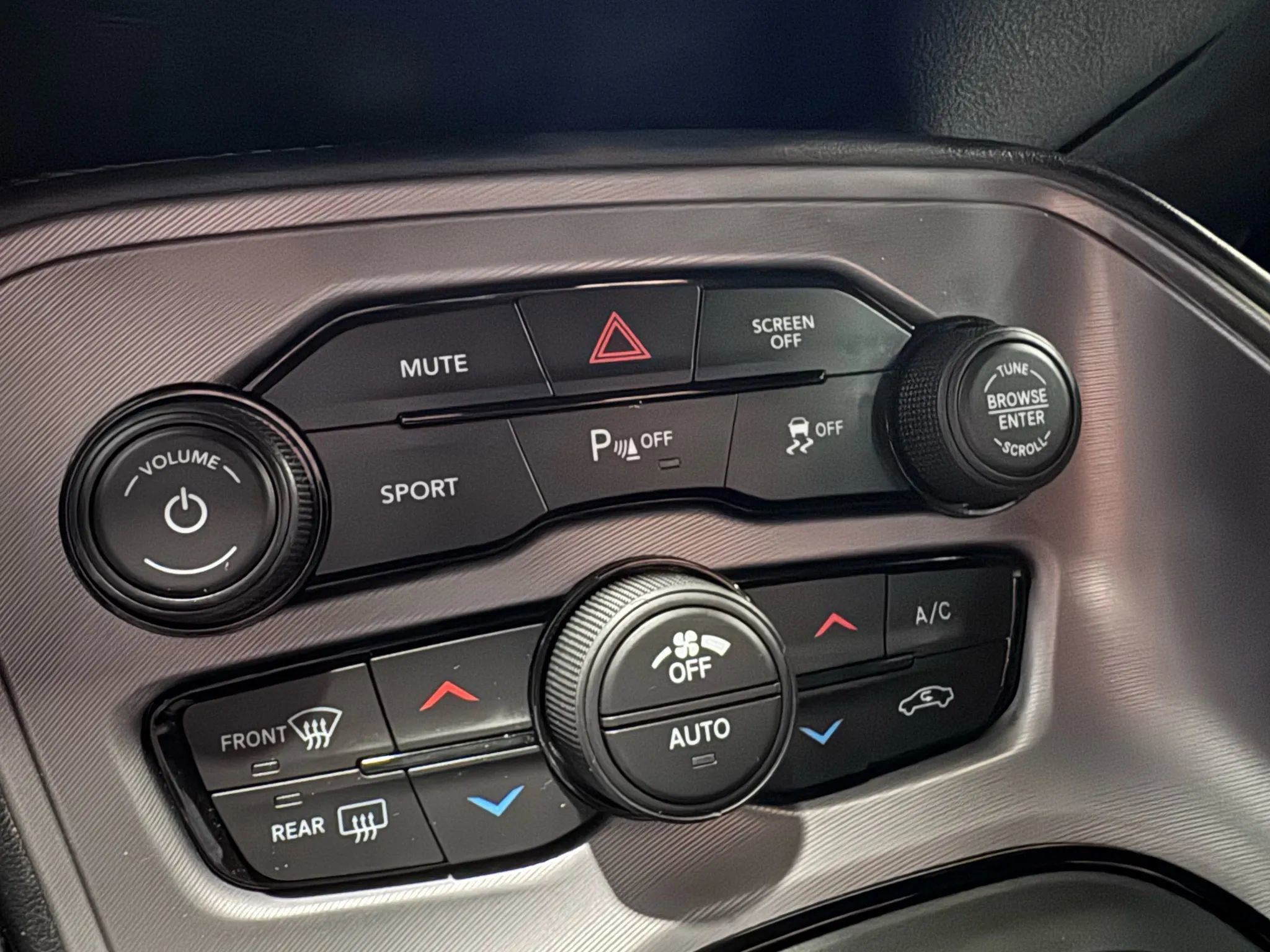 Used 2023 Dodge Challenger GT image 27