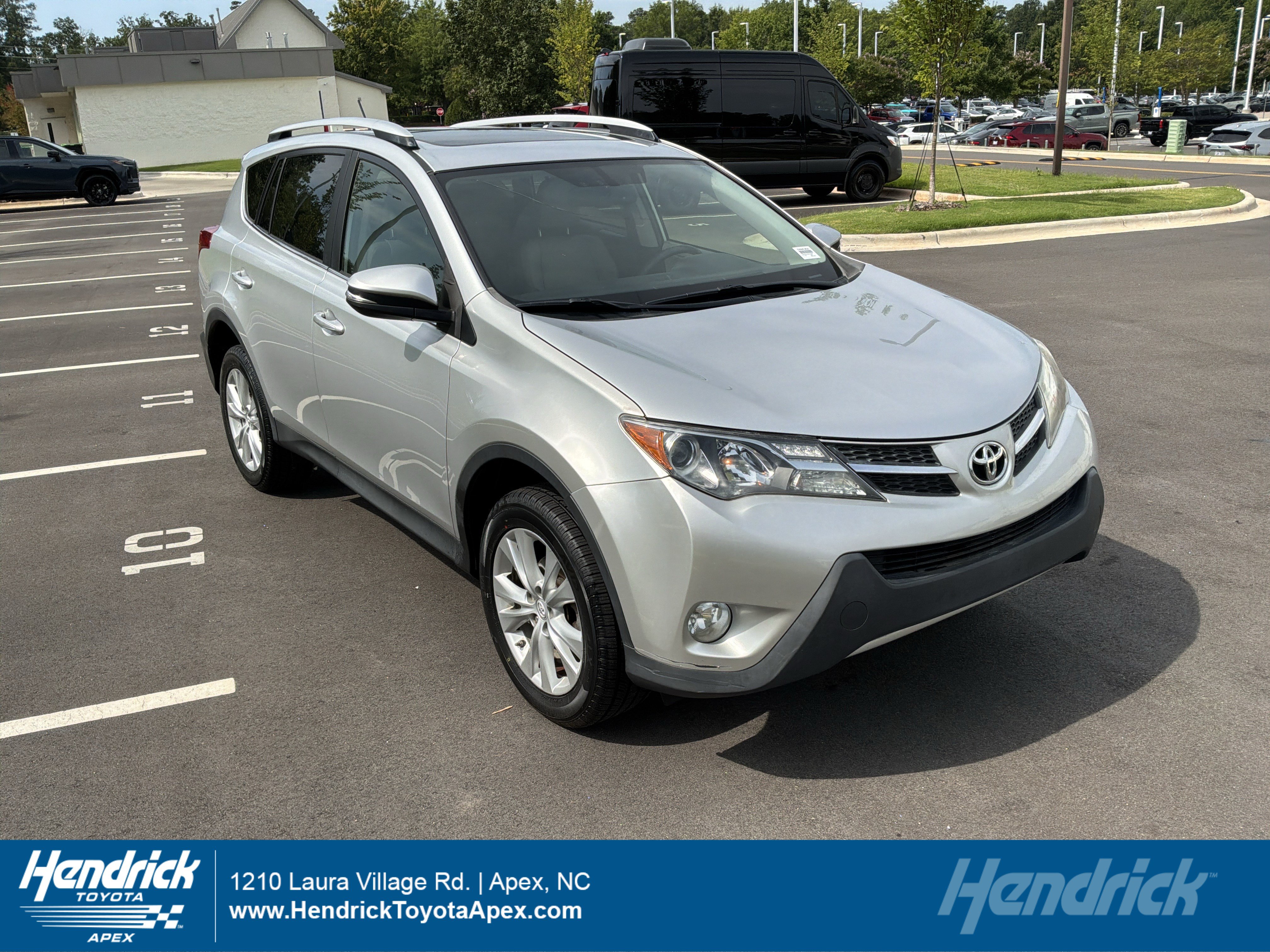 Used 2013 Toyota RAV4 Limited FWD image 1