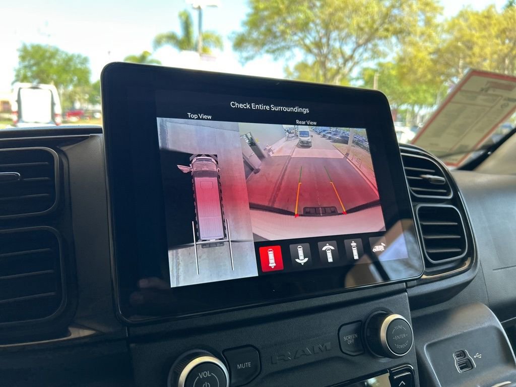 Used 2024 RAM ProMaster 3500 w/ Delivery Van Package image 9