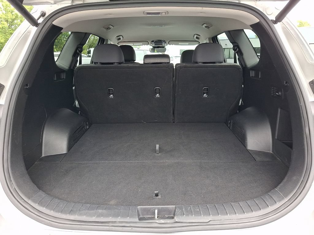 Used 2023 Hyundai Santa Fe SEL FWD image 32