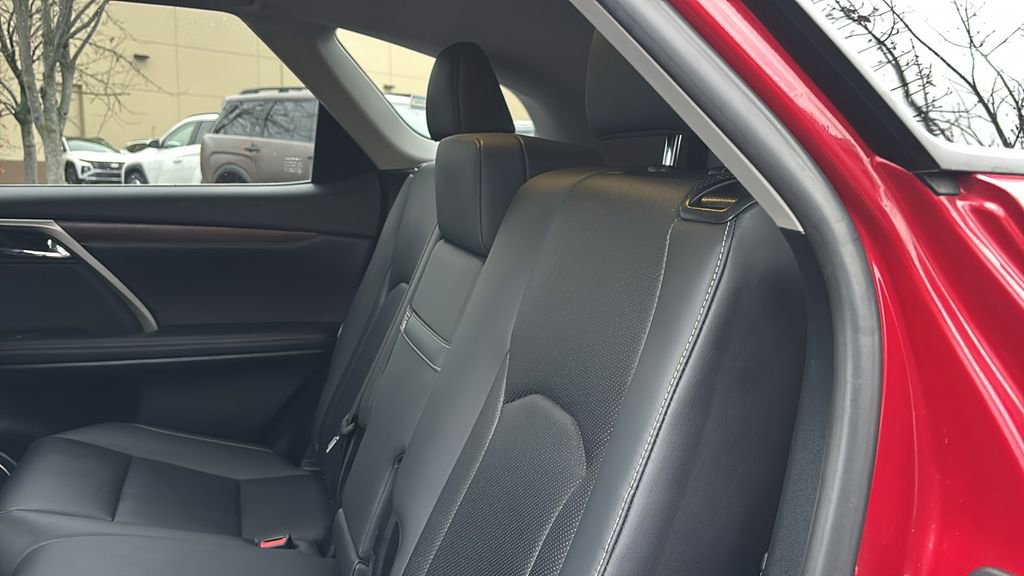 Used 2022 Lexus RX 350L Premium w/ Premium Package image 30