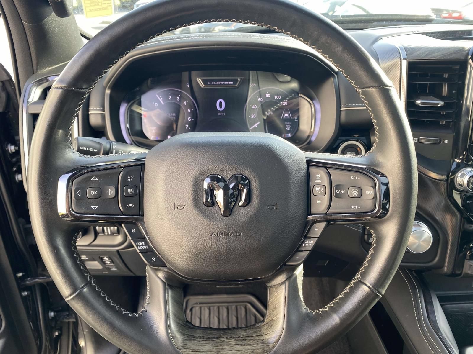 Used 2025 RAM 1500 Limited AWD/4WD image 21