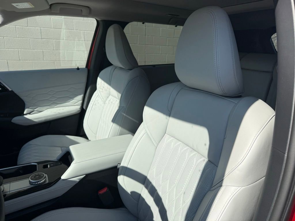 New 2026 Mitsubishi Outlander SEL image 21