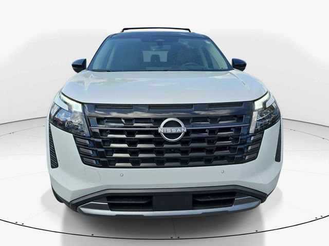 New 2026 Nissan Pathfinder Platinum w/ Cargo Package AWD/4WD image 3
