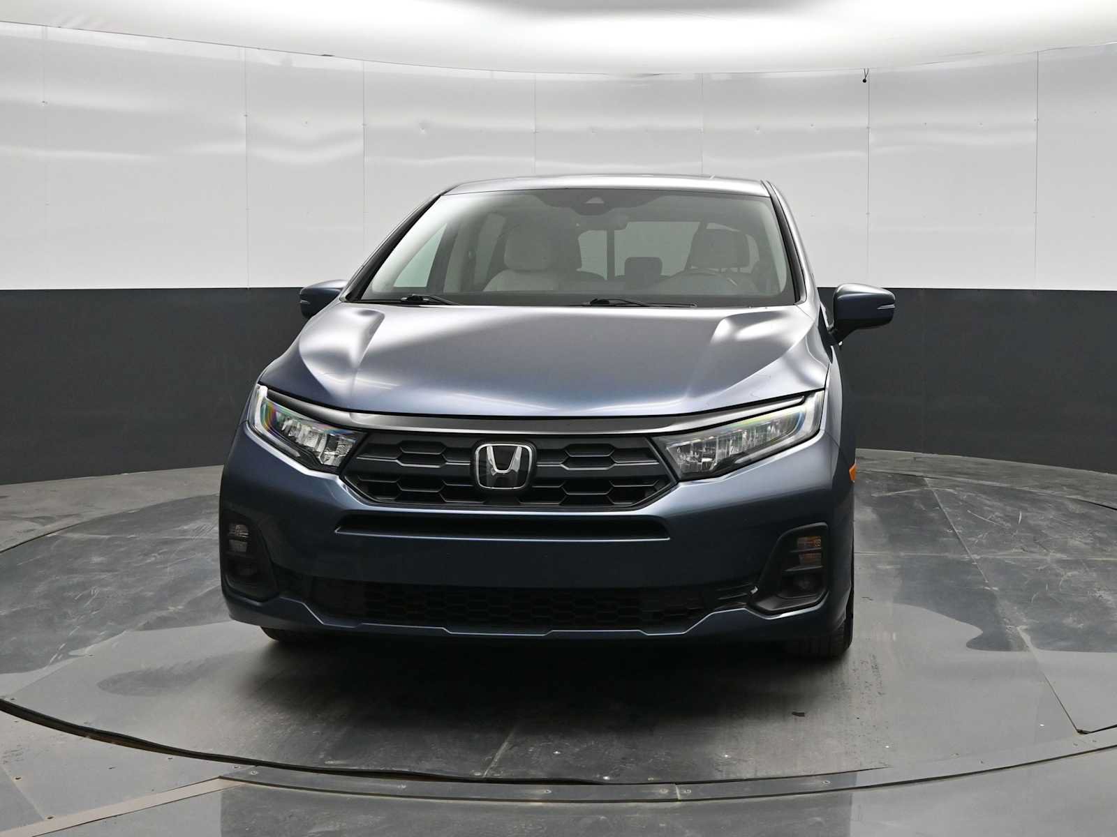 Used 2025 Honda Odyssey EX-L image 3