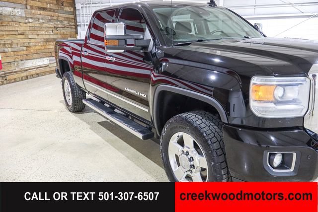 Used 2015 GMC Sierra 2500 Denali w/ Duramax Plus Package AWD/4WD image 29