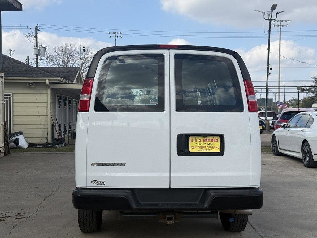 Used 2023 Chevrolet Express 2500 w/ Driver Convenience Package RWD image 2