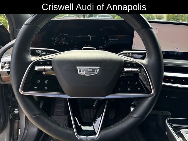 Used 2024 Cadillac Lyriq Sport image 16