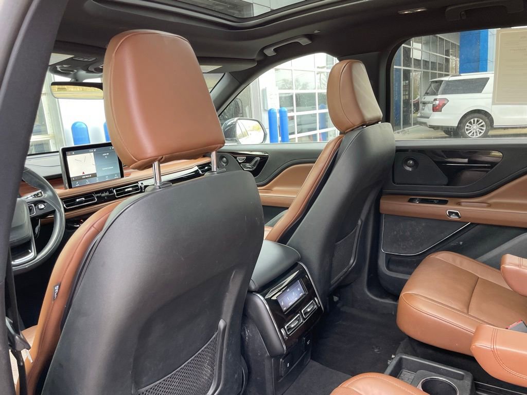 Used 2023 Lincoln Aviator Reserve image 29