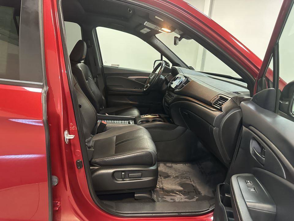 Certified 2022 Honda Passport TrailSport image 39