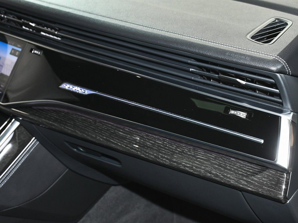 Used 2024 Audi Q8 Premium Plus w/ Premium Plus Package image 82