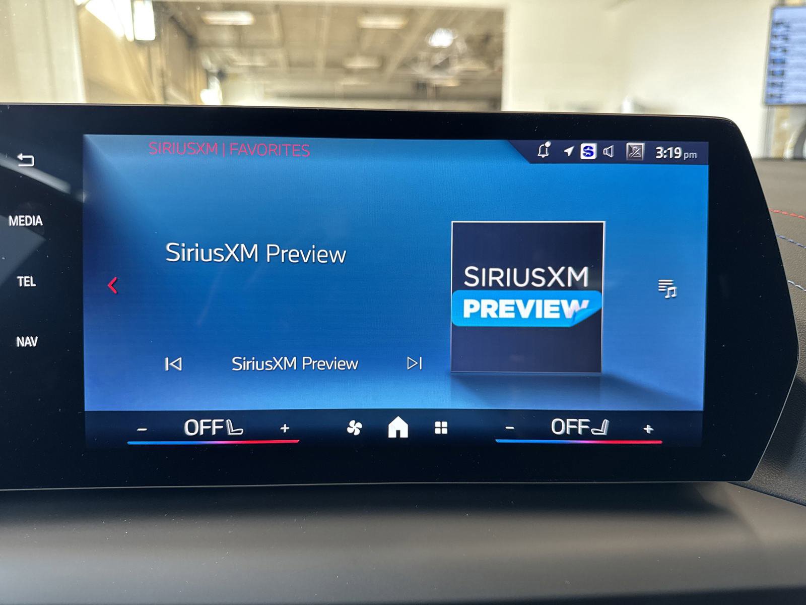 Used 2025 BMW M235i xDrive w/ Premium Package image 24