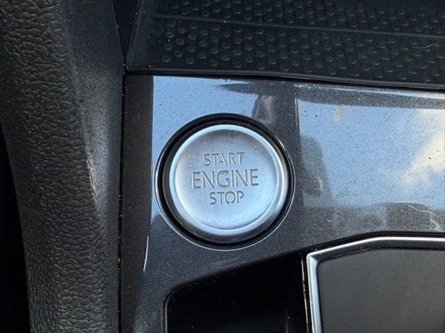 Used 2020 Volkswagen Tiguan SEL Premium R-Line image 30