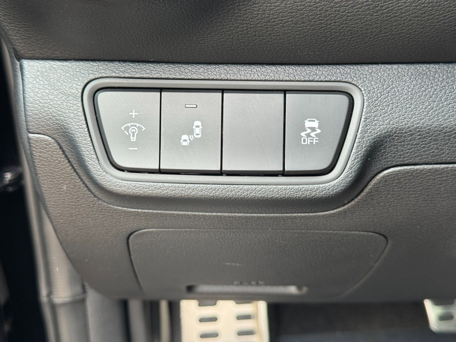 Used 2024 Kia Forte GT-Line FWD image 16