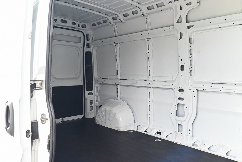 Used 2024 RAM ProMaster 2500 w/ Convenience Group FWD image 12