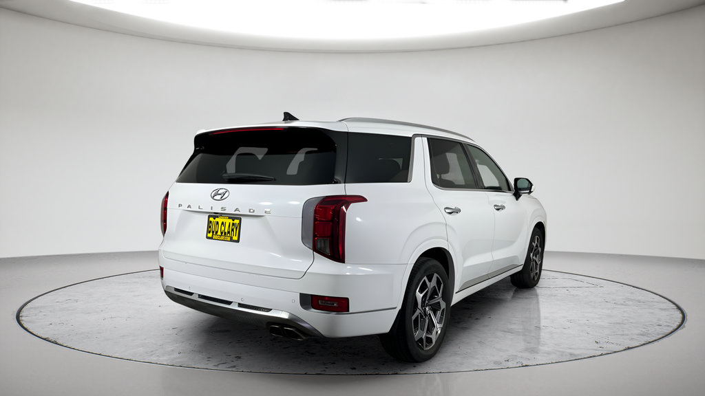 Used 2022 Hyundai Palisade Calligraphy w/ Cargo Package FWD image 3