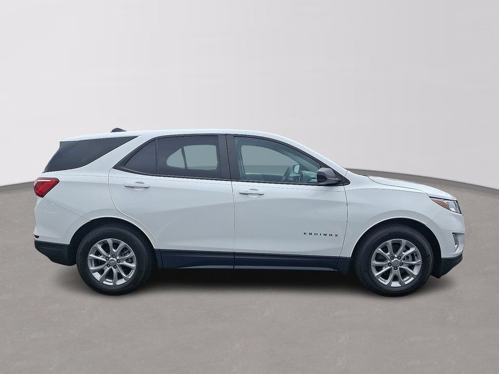 Certified 2021 Chevrolet Equinox LS w/ LS Convenience Package FWD image 7