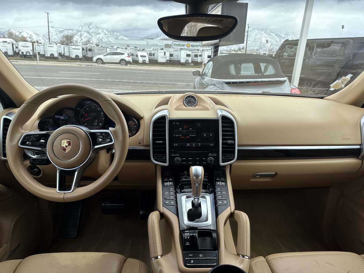 Used 2017 Porsche Cayenne image 15