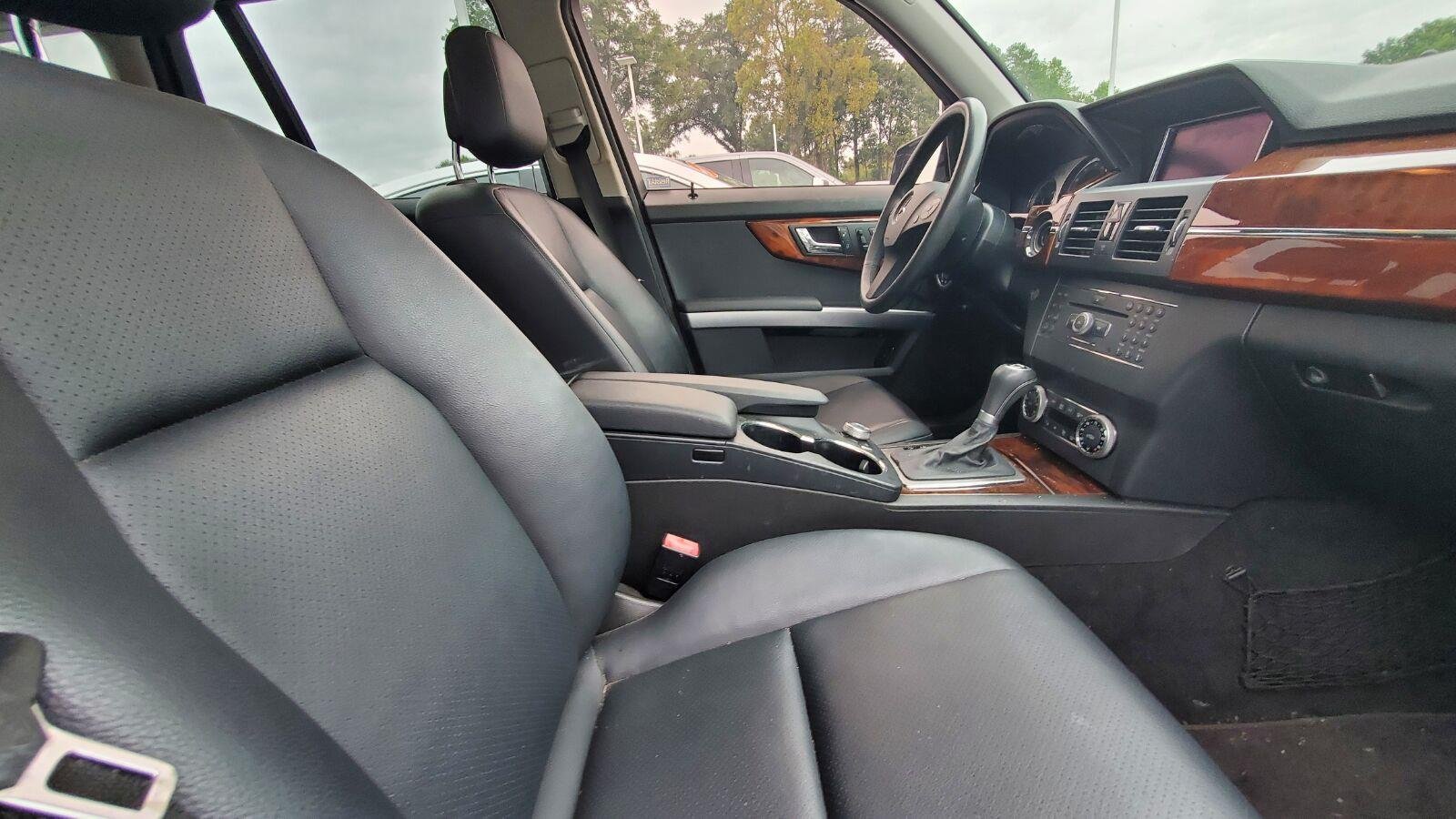 Used 2010 Mercedes-Benz GLK 350 2WD image 4