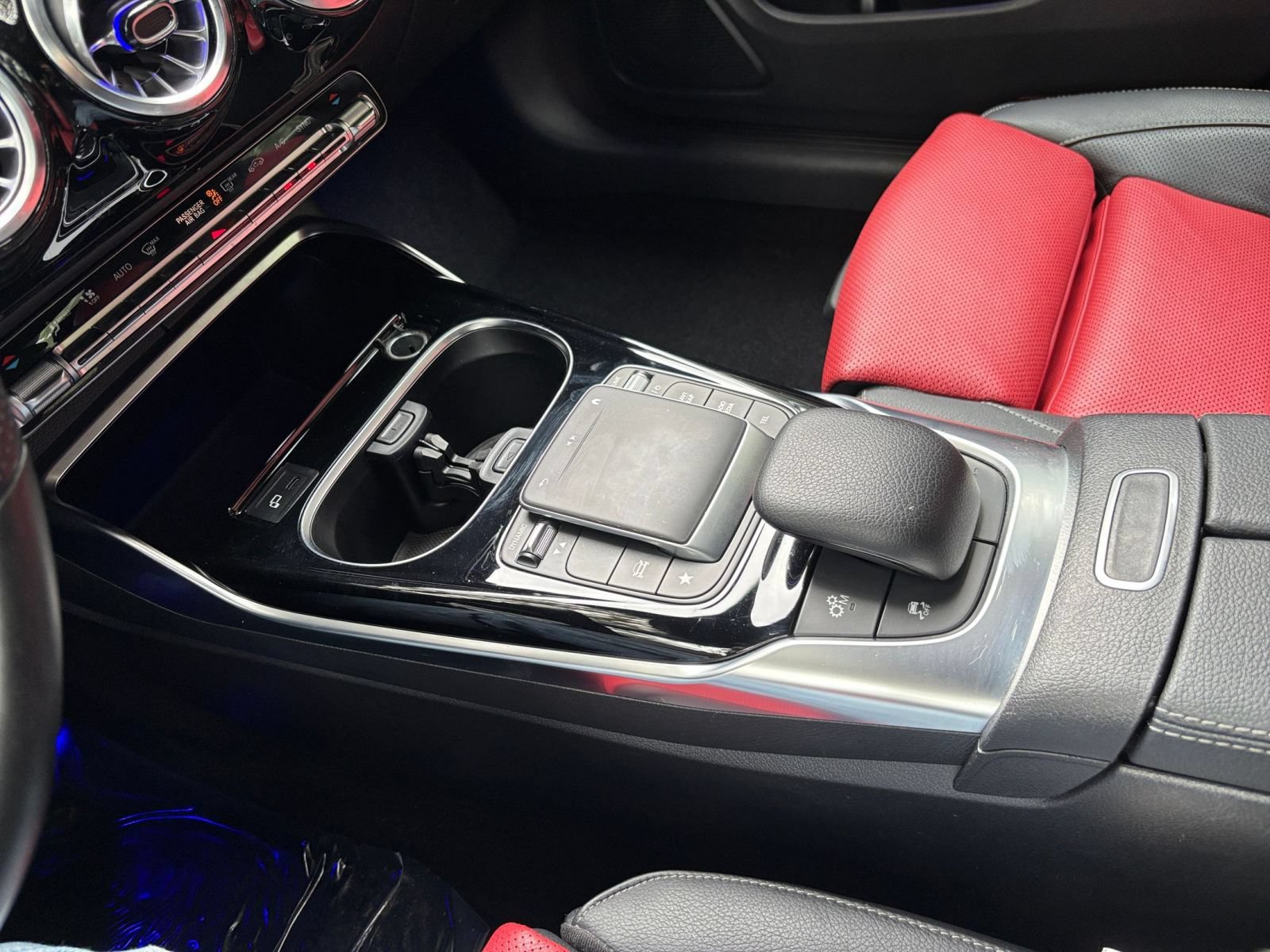 Used 2022 Mercedes-Benz CLA 35 AMG 4MATIC image 43