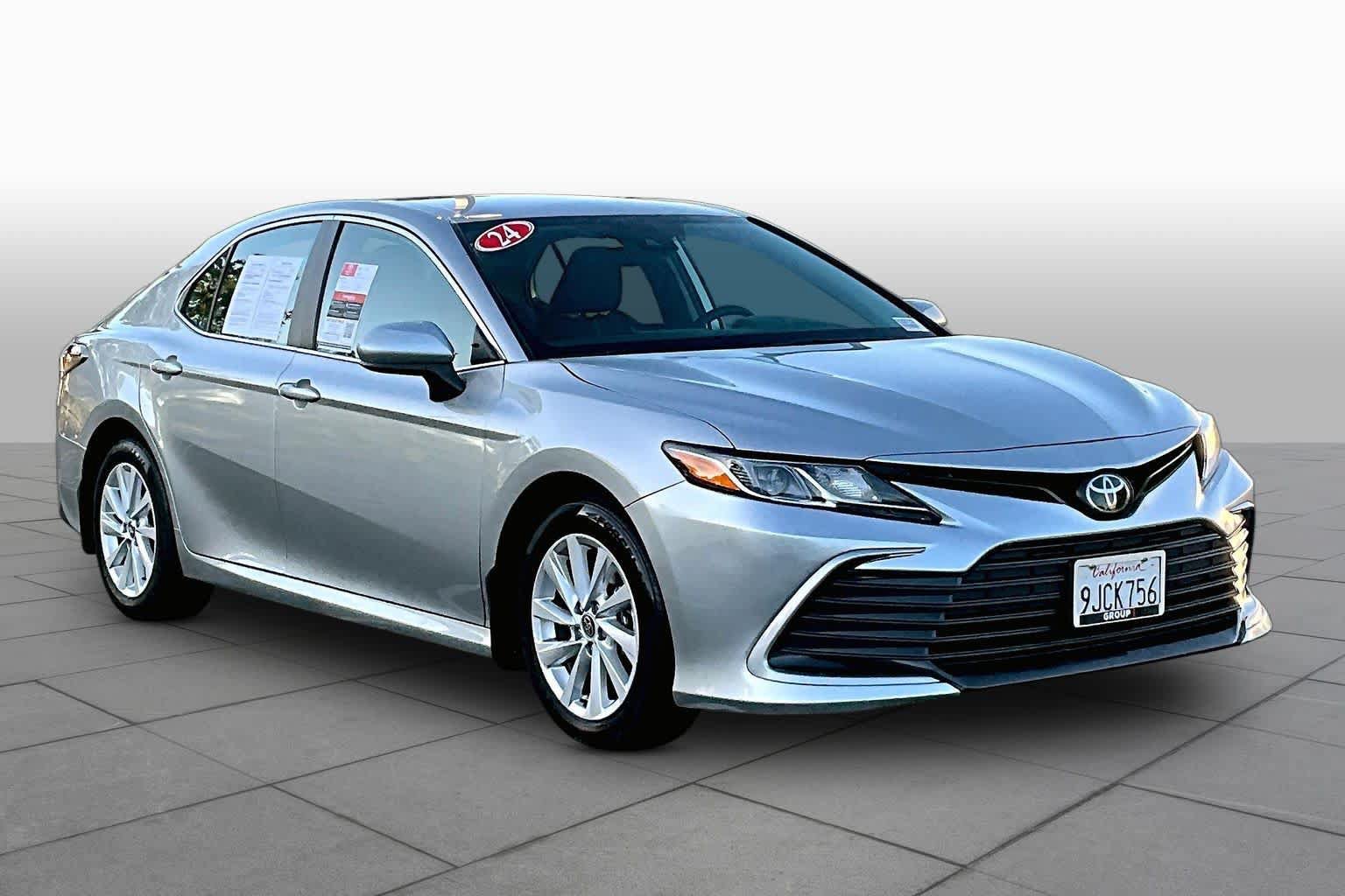 Used 2024 Toyota Camry LE FWD image 2
