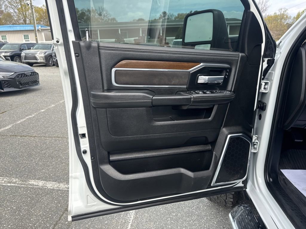 Used 2024 RAM 2500 Laramie image 27