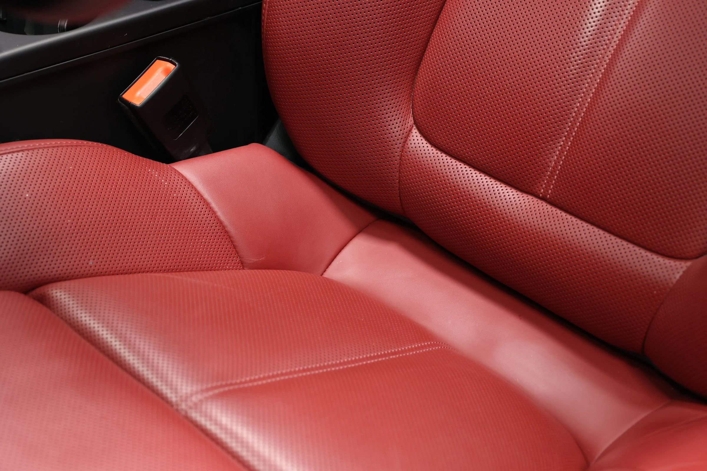 Used 2022 Porsche Macan image 18