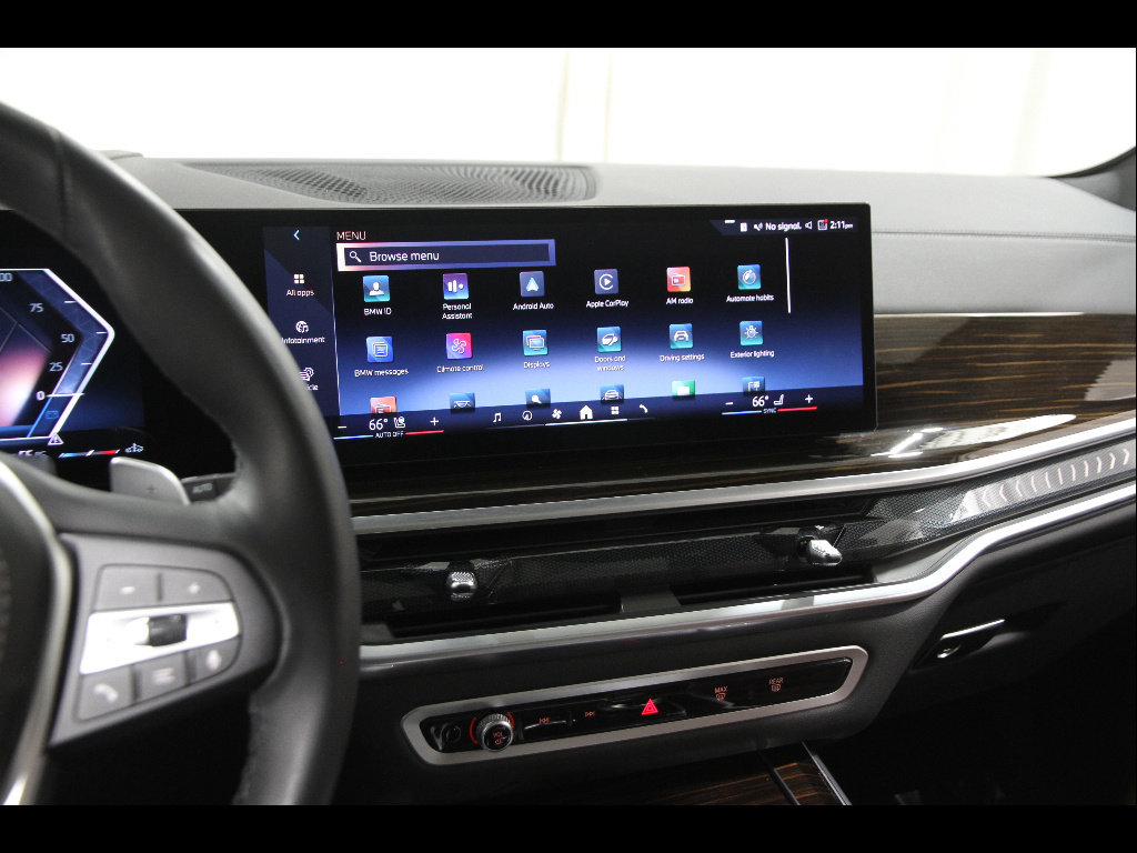 Certified 2025 BMW X5 xDrive40i w/ Climate Comfort Package image 9