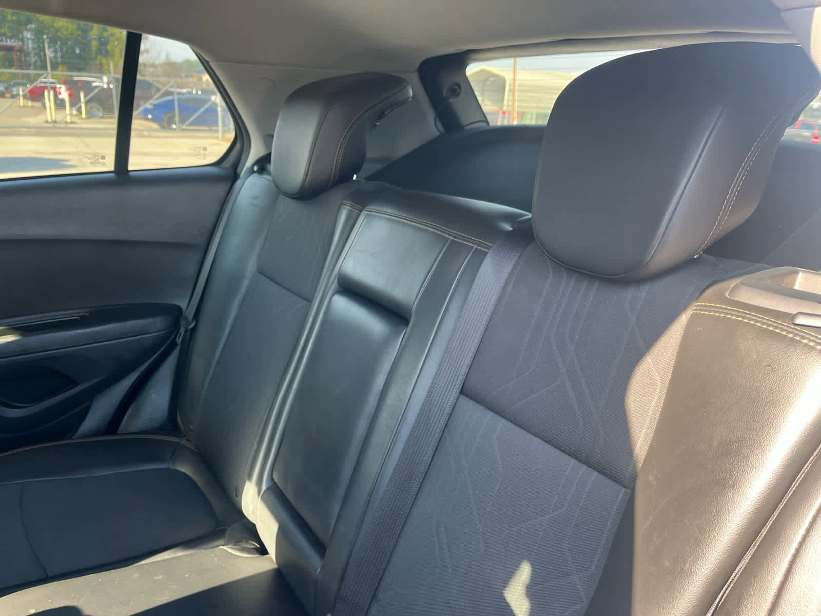 Used 2019 Chevrolet Trax LT w/ LT Convenience Package image 17