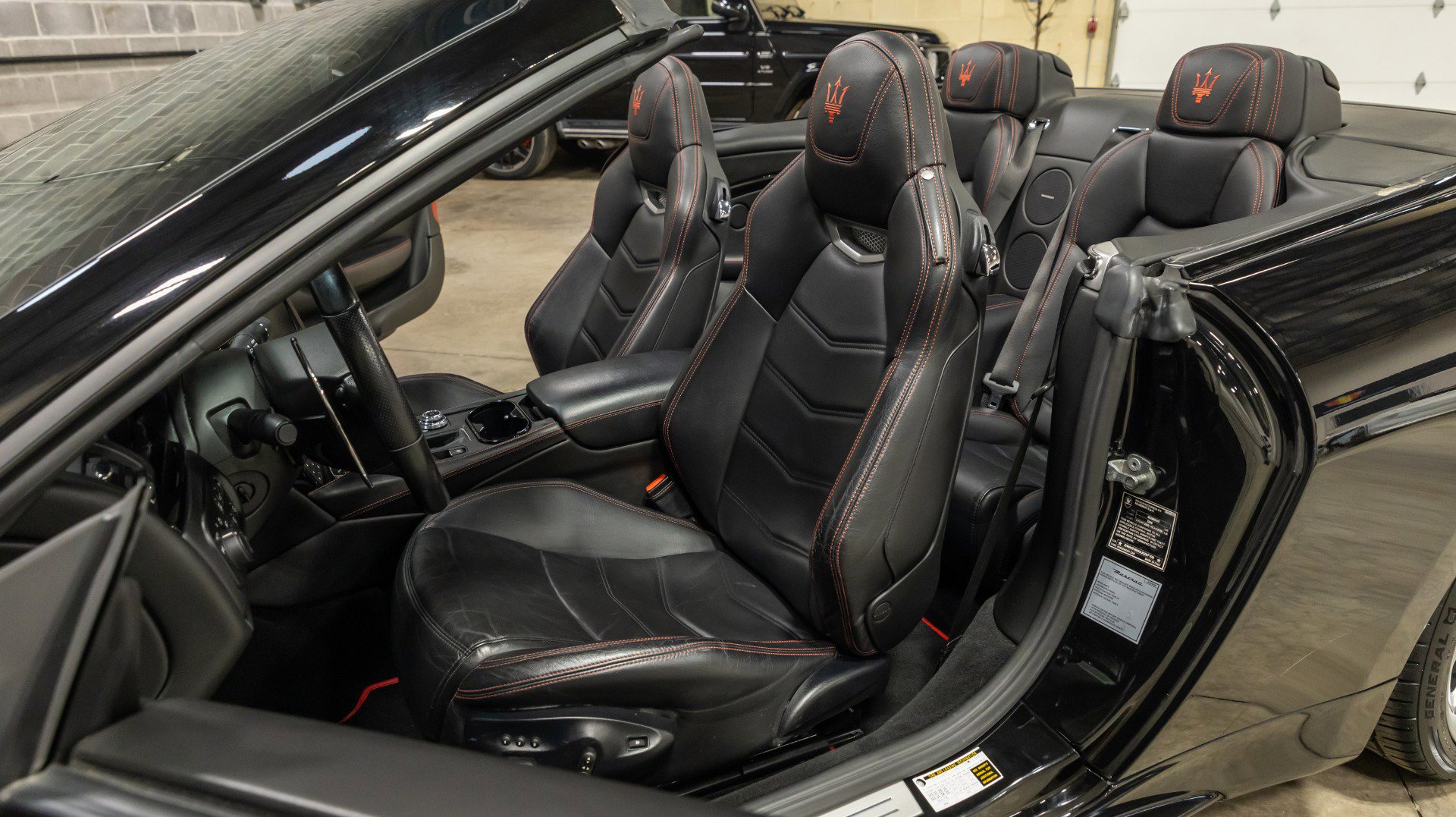 Used 2018 Maserati GranTurismo MC image 42