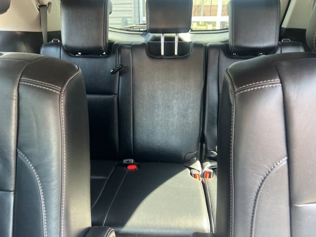 Used 2017 Toyota Highlander SE image 19