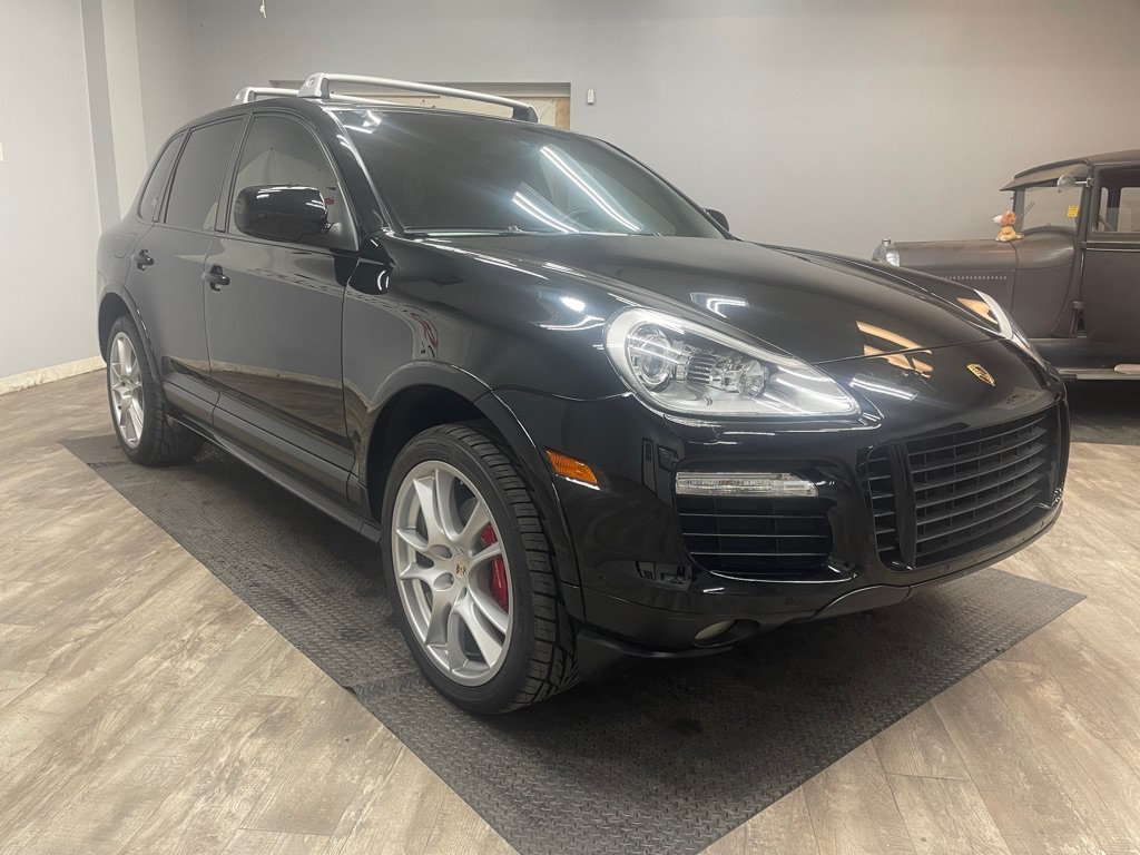 Used 2010 Porsche Cayenne GTS AWD/4WD image 5