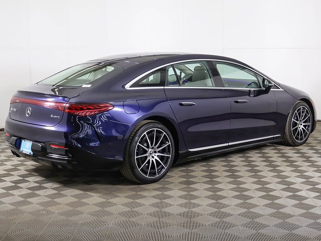Used 2023 Mercedes-Benz EQS 580 4MATIC Sedan image 15