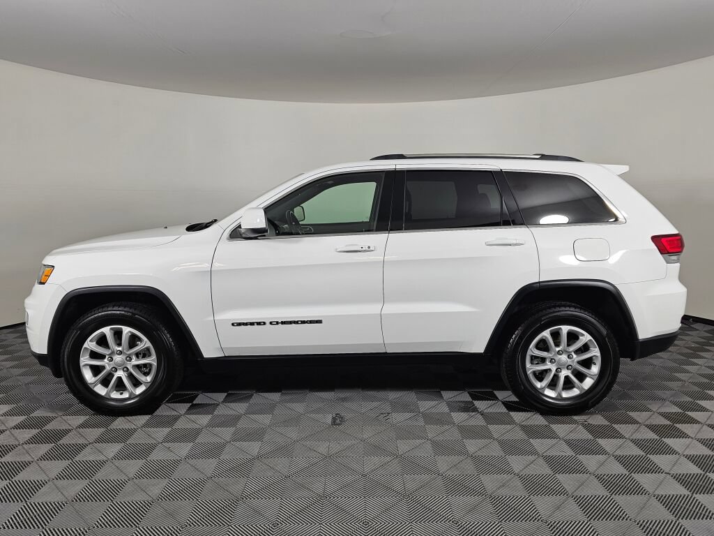 Used 2021 Jeep Grand Cherokee Laredo AWD/4WD image 6
