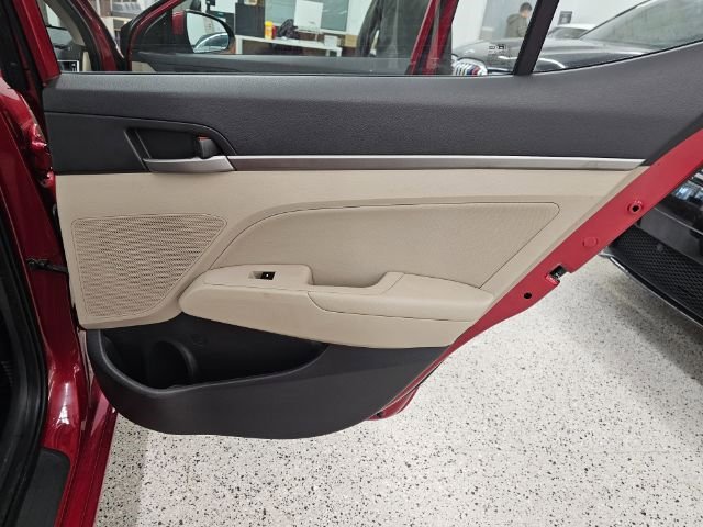 Used 2017 Hyundai Elantra Value Edition w/ Cargo Package image 29