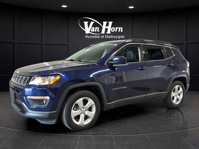 Used 2018 Jeep Compass Latitude w/ Popular Equipment Group FWD image 3