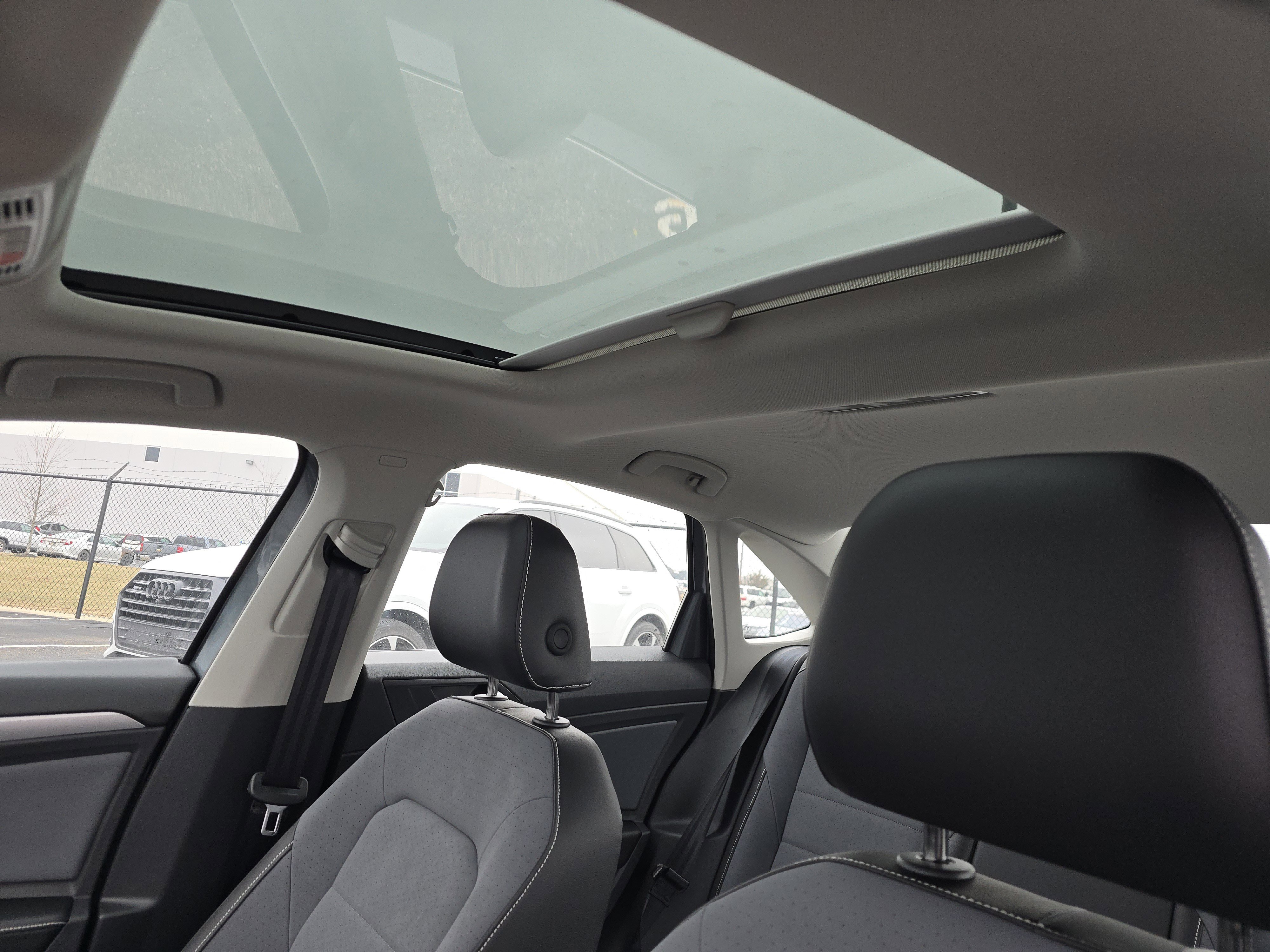 New 2026 Volkswagen Jetta SE image 9