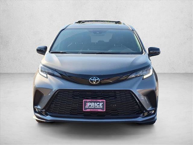 Used 2026 Toyota Sienna XSE AWD/4WD image 2