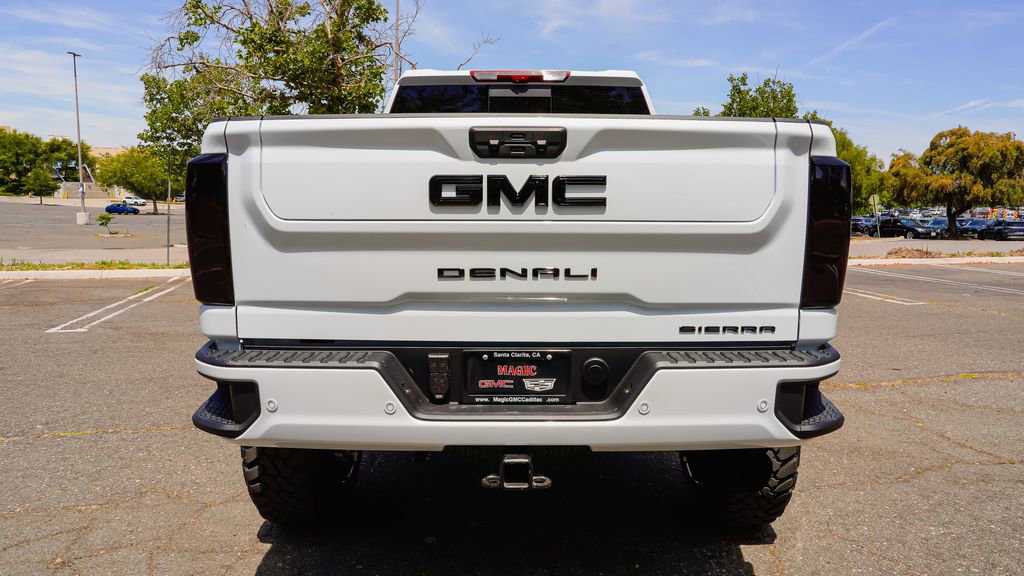 New 2026 GMC Sierra 2500 Denali w/ Denali Reserve Package AWD/4WD image 11