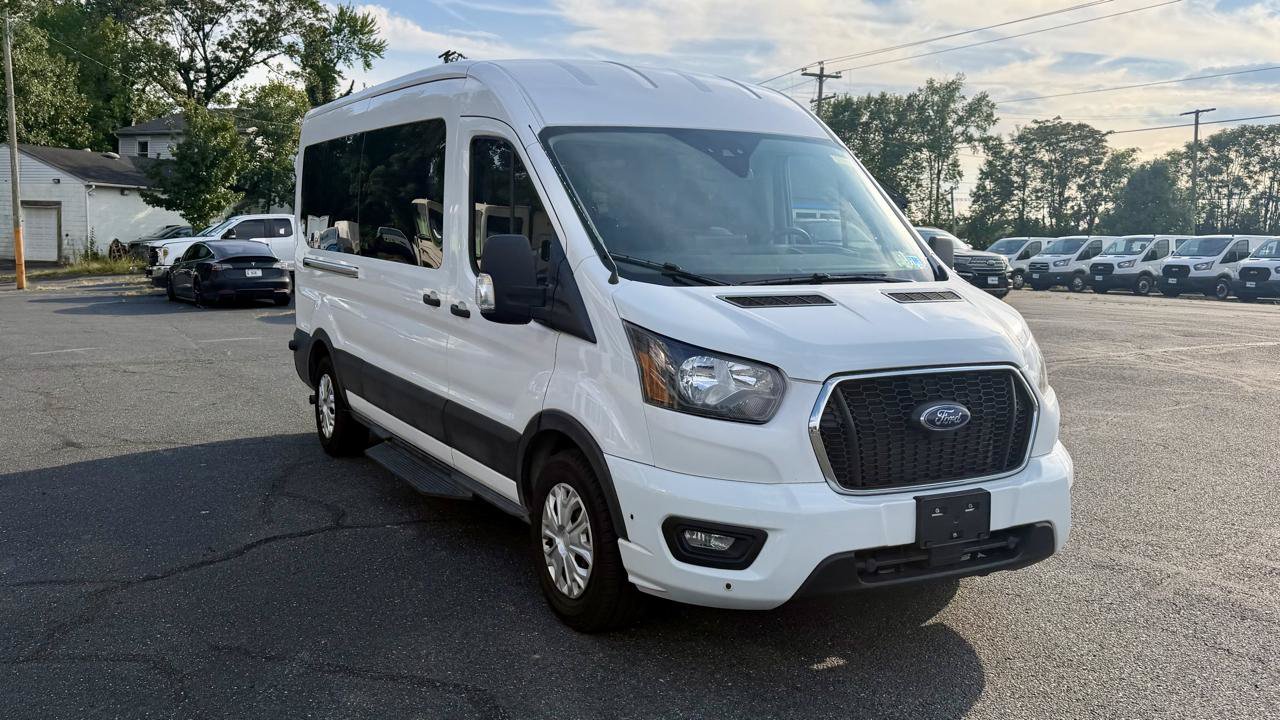 Used 2024 Ford Transit 350 XLT RWD image 4