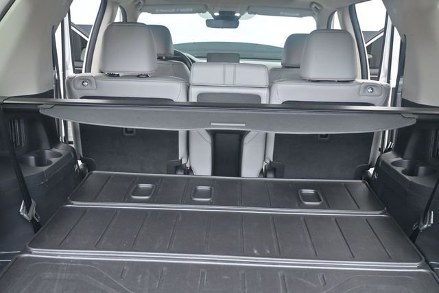 Used 2025 Honda Pilot Touring image 18